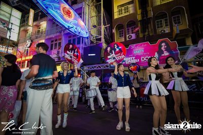 Matt Caseli & Dona Amelia at The Club Khaosan — photo 51