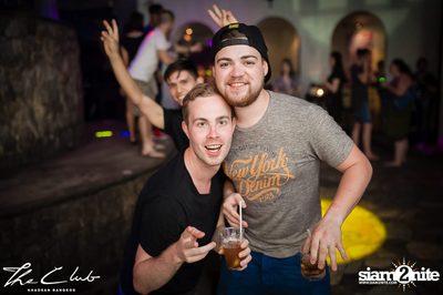 Matt Caseli & Dona Amelia at The Club Khaosan — photo 60