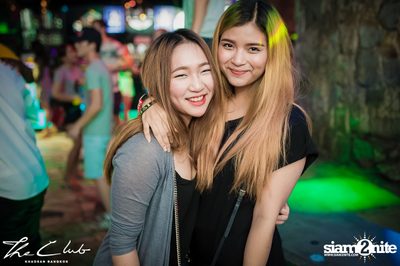 Matt Caseli & Dona Amelia at The Club Khaosan — photo 70