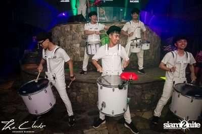 Matt Caseli & Dona Amelia at The Club Khaosan — photo 79