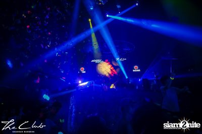 Matt Caseli & Dona Amelia at The Club Khaosan — photo 94