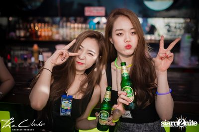 Matt Caseli & Dona Amelia at The Club Khaosan — photo 101