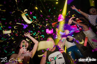 Matt Caseli & Dona Amelia at The Club Khaosan — photo 120