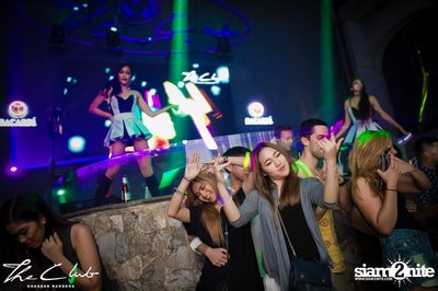 Matt Caseli & Dona Amelia at The Club Khaosan — photo 126