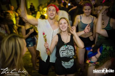 Matt Caseli & Dona Amelia at The Club Khaosan — photo 130