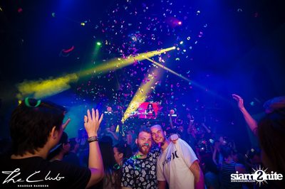 Matt Caseli & Dona Amelia at The Club Khaosan — photo 137