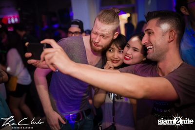 Matt Caseli & Dona Amelia at The Club Khaosan — photo 158