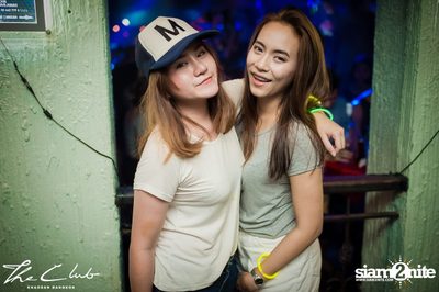 Matt Caseli & Dona Amelia at The Club Khaosan — photo 163