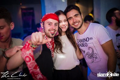 Matt Caseli & Dona Amelia at The Club Khaosan — photo 167