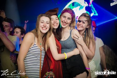 Matt Caseli & Dona Amelia at The Club Khaosan — photo 168