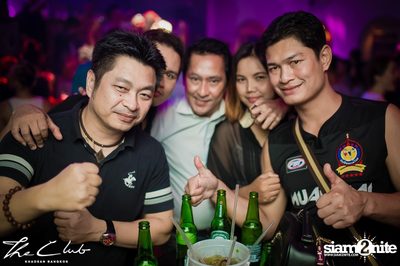 Matt Caseli & Dona Amelia at The Club Khaosan — photo 178
