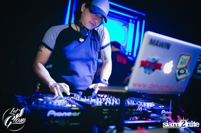 Let's Glow Party presents Tattoo Colour & DJ Yukio at Muse — photo 7