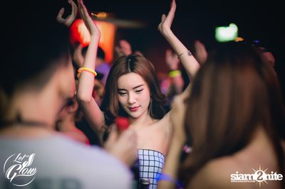 Let's Glow Party presents Tattoo Colour & DJ Yukio at Muse — photo 78