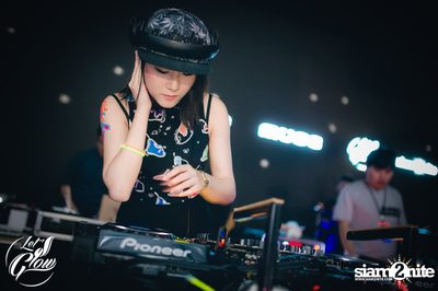 Let's Glow Party presents Tattoo Colour & DJ Yukio at Muse — photo 112