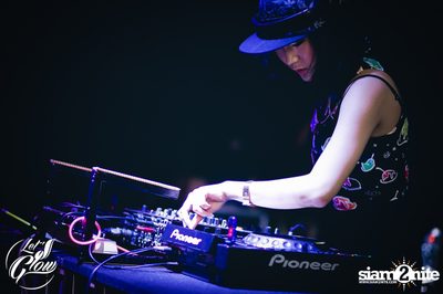 Let's Glow Party presents Tattoo Colour & DJ Yukio at Muse — photo 116
