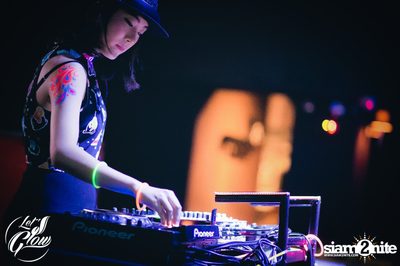Let's Glow Party presents Tattoo Colour & DJ Yukio at Muse — photo 133