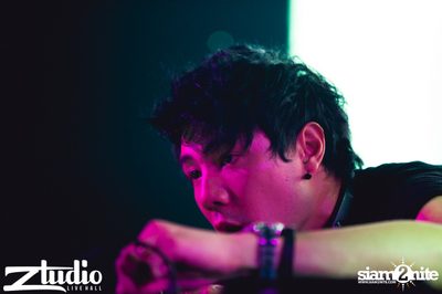 Fly Day Party กับ Far East Movement ที่ สตูดิโอ ไลฟ์ ฮอลล์ — photo 51
