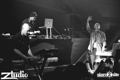 Fly Day Party กับ Far East Movement ที่ สตูดิโอ ไลฟ์ ฮอลล์ — photo 74