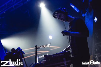 Fly Day Party กับ Far East Movement ที่ สตูดิโอ ไลฟ์ ฮอลล์ — photo 75