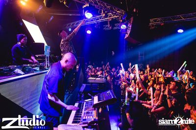 Fly Day Party กับ Far East Movement ที่ สตูดิโอ ไลฟ์ ฮอลล์ — photo 78