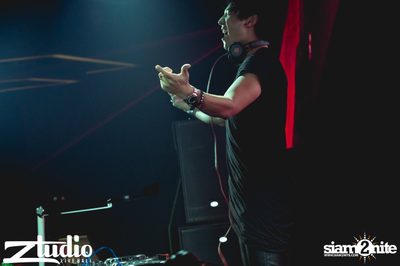 Fly Day Party กับ Far East Movement ที่ สตูดิโอ ไลฟ์ ฮอลล์ — photo 80