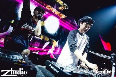 Fly Day Party กับ Far East Movement ที่ สตูดิโอ ไลฟ์ ฮอลล์ — photo 100