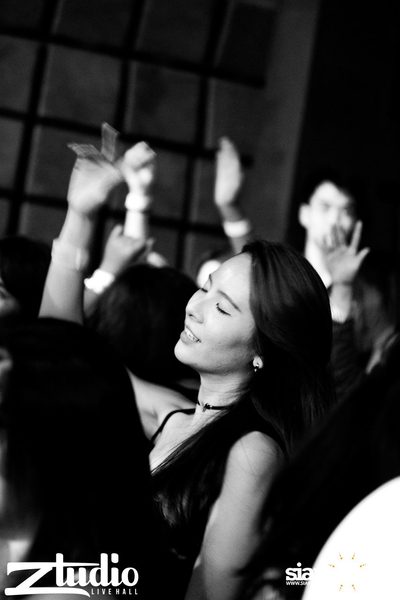 Fly Day Party กับ Far East Movement ที่ สตูดิโอ ไลฟ์ ฮอลล์ — photo 110