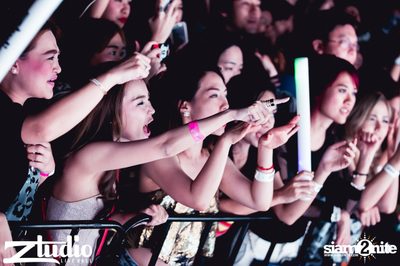 Fly Day Party กับ Far East Movement ที่ สตูดิโอ ไลฟ์ ฮอลล์ — photo 127