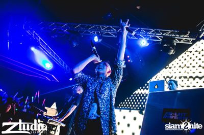 Fly Day Party กับ Far East Movement ที่ สตูดิโอ ไลฟ์ ฮอลล์ — photo 132