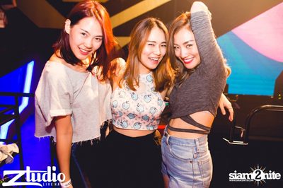 Fly Day Party กับ Far East Movement ที่ สตูดิโอ ไลฟ์ ฮอลล์ — photo 148