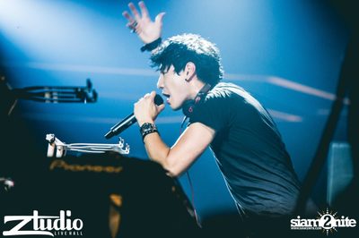 Fly Day Party กับ Far East Movement ที่ สตูดิโอ ไลฟ์ ฮอลล์ — photo 149