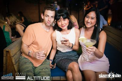 Altitude ที่ Gramercy Park บนชั้นดาดฟ้าของ อะโบฟ อีเลฟเว่น, สุขุมวิท 11 — photo 19