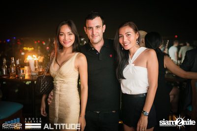 Altitude ที่ Gramercy Park บนชั้นดาดฟ้าของ อะโบฟ อีเลฟเว่น, สุขุมวิท 11 — photo 42