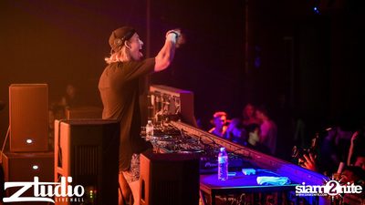 Grey Goose นำเสนอ TGIF : Will Sparks ที่ สตูดิโอ ไลฟ์ ฮอลล์ — photo 7
