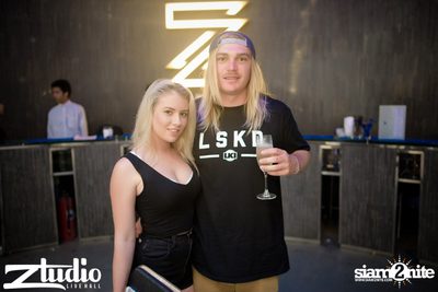 Grey Goose นำเสนอ TGIF : Will Sparks ที่ สตูดิโอ ไลฟ์ ฮอลล์ — photo 37