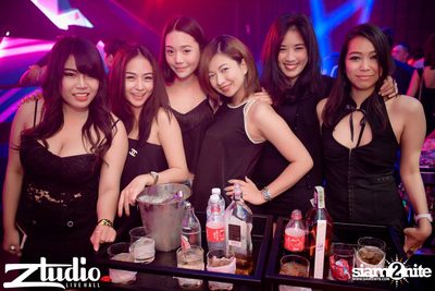 Grey Goose นำเสนอ TGIF : Will Sparks ที่ สตูดิโอ ไลฟ์ ฮอลล์ — photo 42
