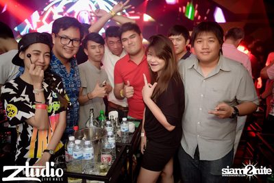 Grey Goose นำเสนอ TGIF : Will Sparks ที่ สตูดิโอ ไลฟ์ ฮอลล์ — photo 45