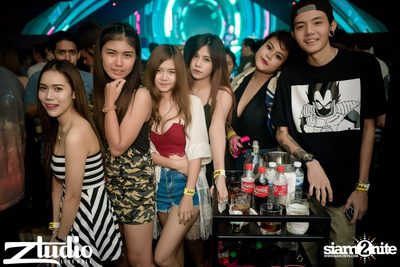 Grey Goose นำเสนอ TGIF : Will Sparks ที่ สตูดิโอ ไลฟ์ ฮอลล์ — photo 47