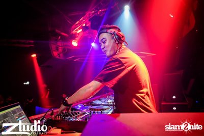 Grey Goose นำเสนอ TGIF : Will Sparks ที่ สตูดิโอ ไลฟ์ ฮอลล์ — photo 52