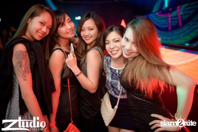 Grey Goose นำเสนอ TGIF : Will Sparks ที่ สตูดิโอ ไลฟ์ ฮอลล์ — photo 54