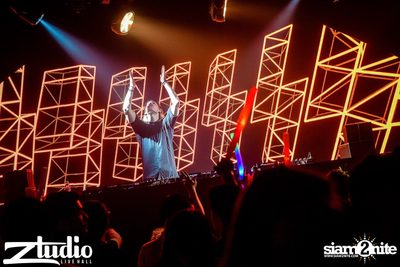 Grey Goose นำเสนอ TGIF : Will Sparks ที่ สตูดิโอ ไลฟ์ ฮอลล์ — photo 89