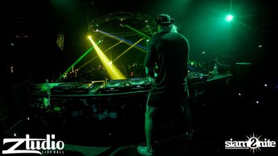 Grey Goose นำเสนอ TGIF : Will Sparks ที่ สตูดิโอ ไลฟ์ ฮอลล์ — photo 101