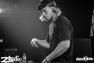 Grey Goose นำเสนอ TGIF : Will Sparks ที่ สตูดิโอ ไลฟ์ ฮอลล์ — photo 106