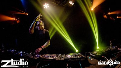 Grey Goose นำเสนอ TGIF : Will Sparks ที่ สตูดิโอ ไลฟ์ ฮอลล์ — photo 112