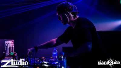 Grey Goose นำเสนอ TGIF : Will Sparks ที่ สตูดิโอ ไลฟ์ ฮอลล์ — photo 128
