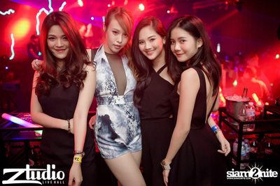 Grey Goose นำเสนอ TGIF : Will Sparks ที่ สตูดิโอ ไลฟ์ ฮอลล์ — photo 133