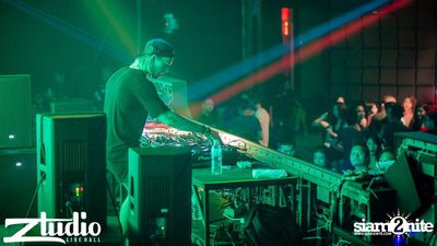 Grey Goose นำเสนอ TGIF : Will Sparks ที่ สตูดิโอ ไลฟ์ ฮอลล์ — photo 137