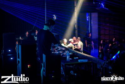 Grey Goose นำเสนอ TGIF : Will Sparks ที่ สตูดิโอ ไลฟ์ ฮอลล์ — photo 138