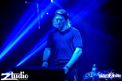 Grey Goose นำเสนอ TGIF : Will Sparks ที่ สตูดิโอ ไลฟ์ ฮอลล์ — photo 147
