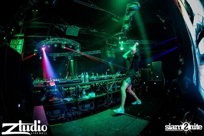 Grey Goose นำเสนอ TGIF : Will Sparks ที่ สตูดิโอ ไลฟ์ ฮอลล์ — photo 159